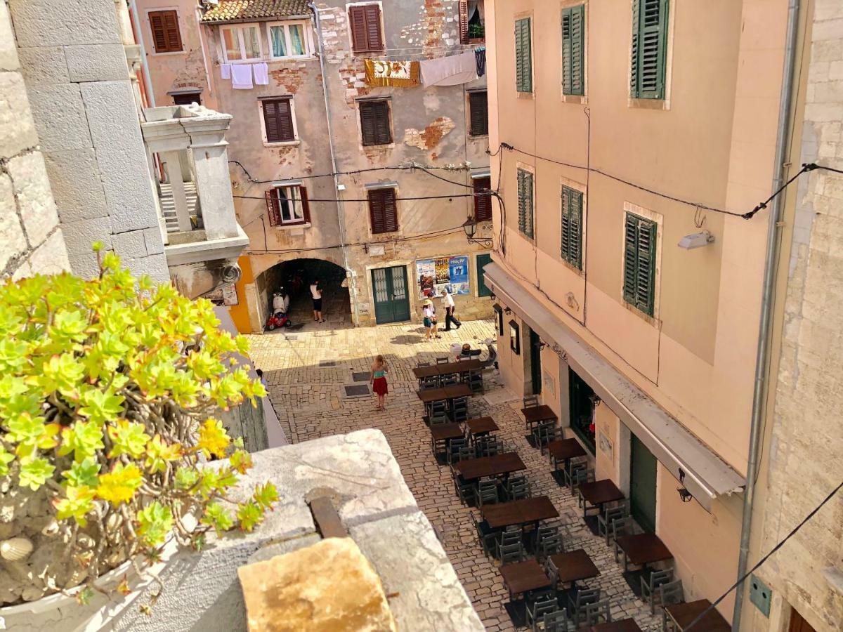 Piazza Grande Apartment Rovinj Eksteriør bilde